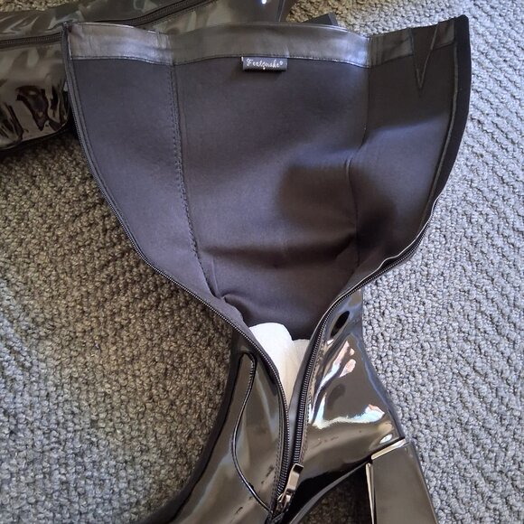 New Feetquake Tall High Patent Leather Boots - Picture 10 of 11